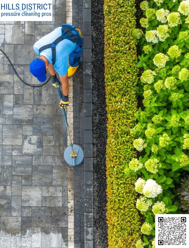 How does the driveway cleaning process work?