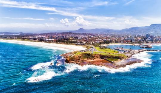 Wollongong: A Coastal Gem of New South Wales with Rich History and Vibrant Culture
